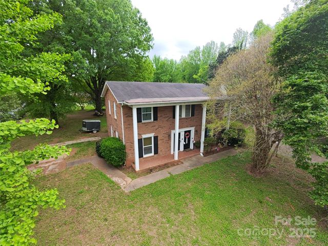 7714 Albemarle Road -, Charlotte, NC 28227