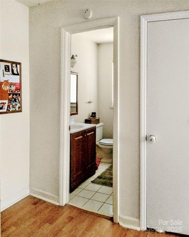 7714 Albemarle Road -, Charlotte, NC 28227