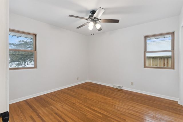 1946 Rainbow Drive, Waterloo, IA 50701