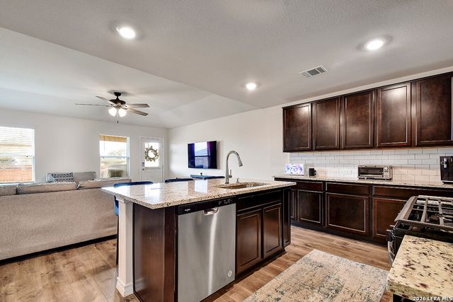 22506 Match Play, San Antonio, TX 78261