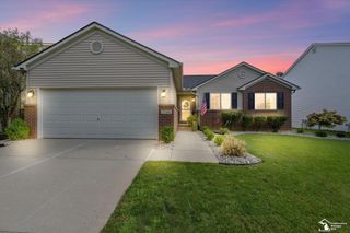 716 Falcon Drive, Dundee, MI 48131