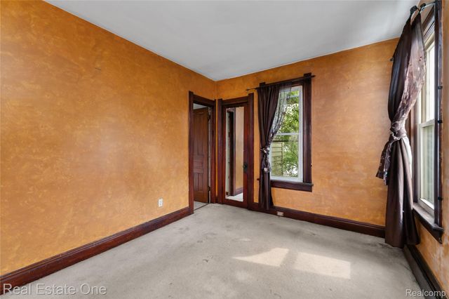 805 E 2nd Street, Monroe, MI 48161