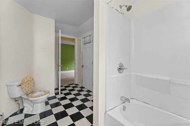 805 E 2nd Street, Monroe, MI 48161