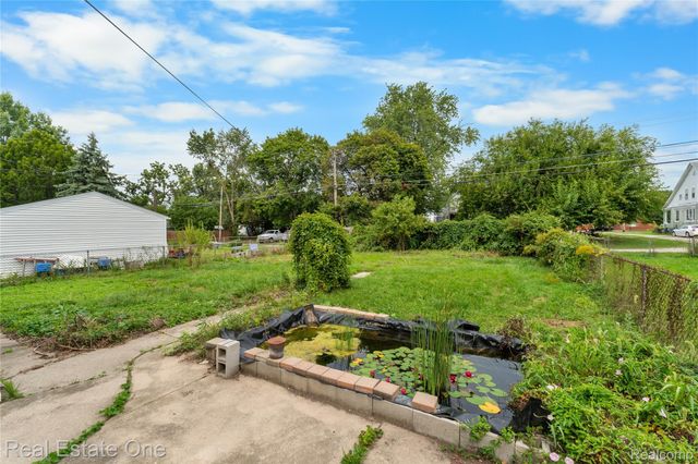 805 E 2nd Street, Monroe, MI 48161
