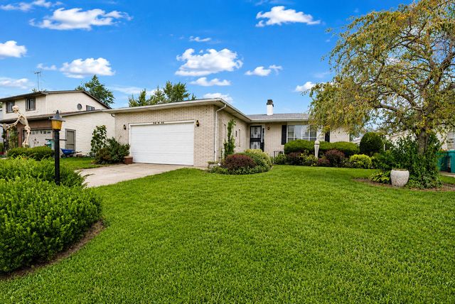 2560 W 61st Avenue, Merrillville, IN 46410