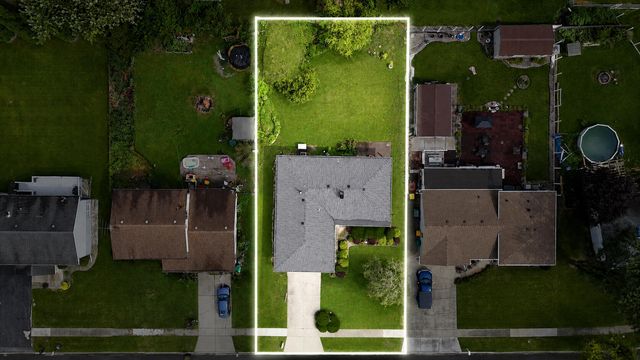2560 W 61st Avenue, Merrillville, IN 46410