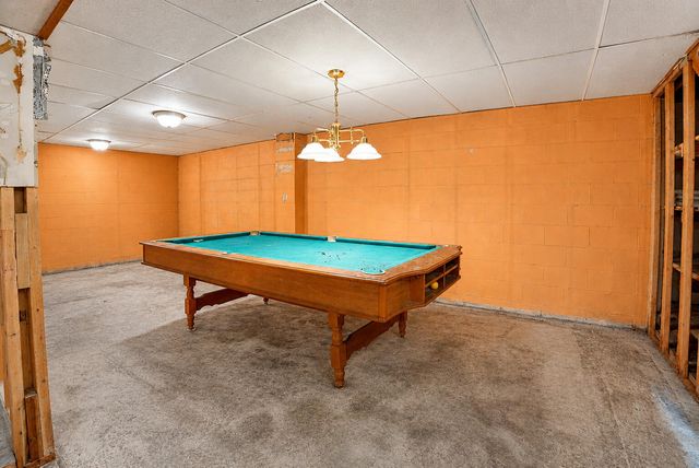2560 W 61st Avenue, Merrillville, IN 46410