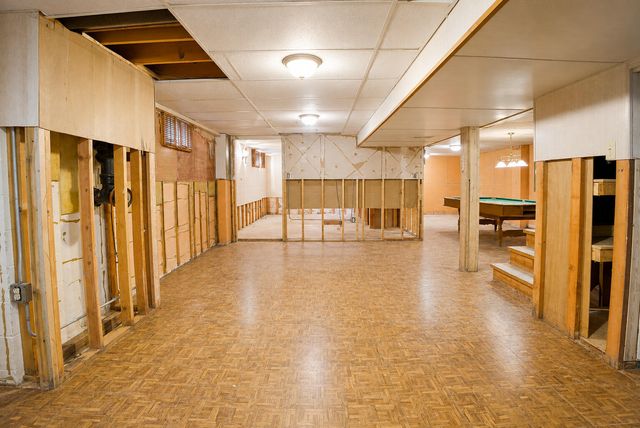 2560 W 61st Avenue, Merrillville, IN 46410