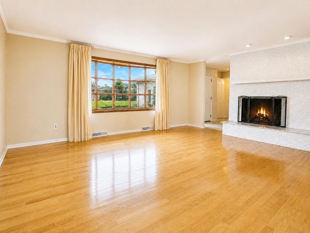 2560 W 61st Avenue, Merrillville, IN 46410