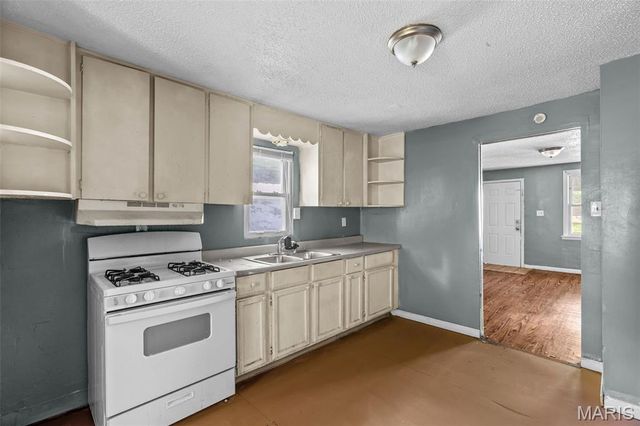 9708 Winkler Drive, Unincorporated, MO 63136