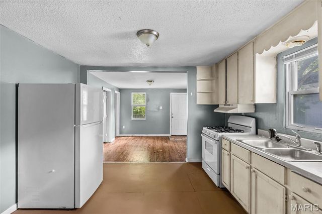9708 Winkler Drive, Unincorporated, MO 63136