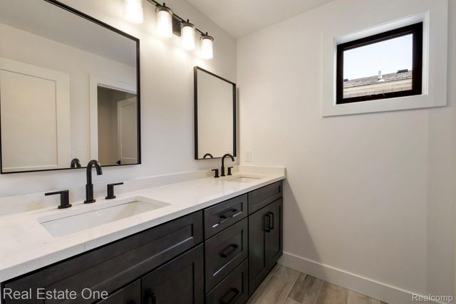 1517 KESSLER Avenue, Waterford Charter Township, MI 48320