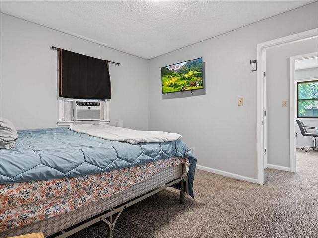 402 Clinton Street, Lathrop, MO 64465