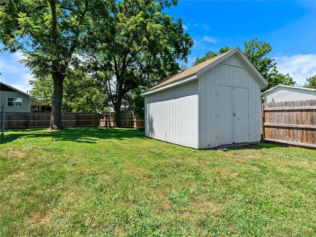 402 Clinton Street, Lathrop, MO 64465