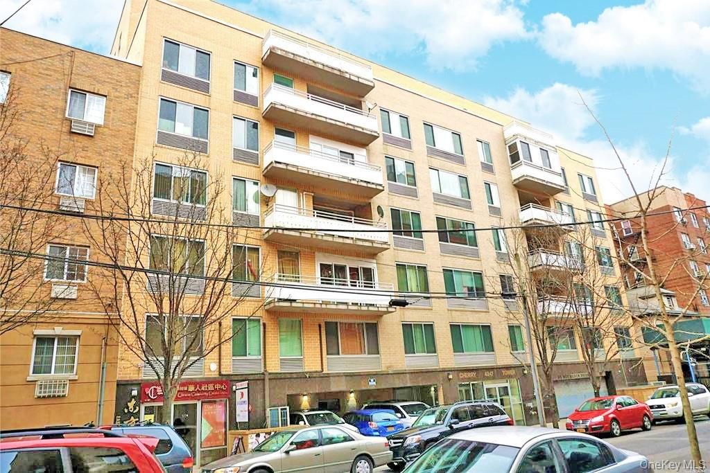 4317 UNION STREET 6E, Flushing, NY 11355