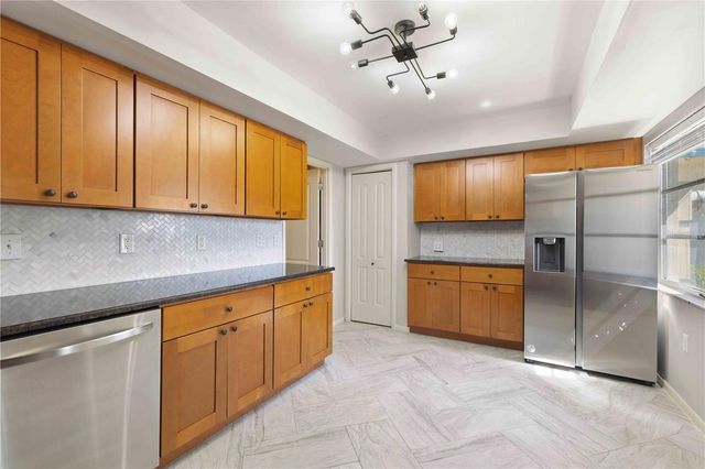 7011 9TH AVENUE W, Bradenton, FL 34209