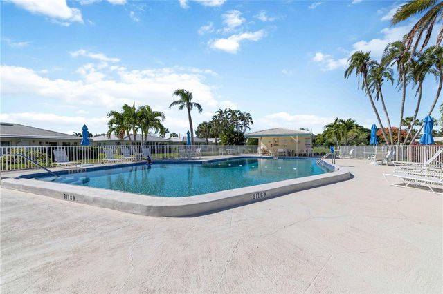 7011 9TH AVENUE W, Bradenton, FL 34209