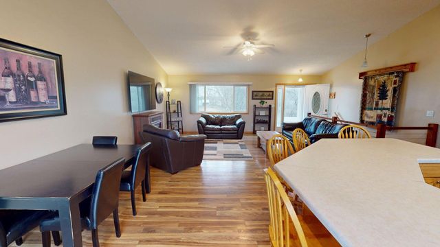 4806 22nd Street NE, Willmar, MN 56201