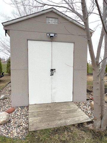4806 22nd Street NE, Willmar, MN 56201