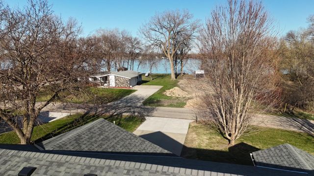 4806 22nd Street NE, Willmar, MN 56201