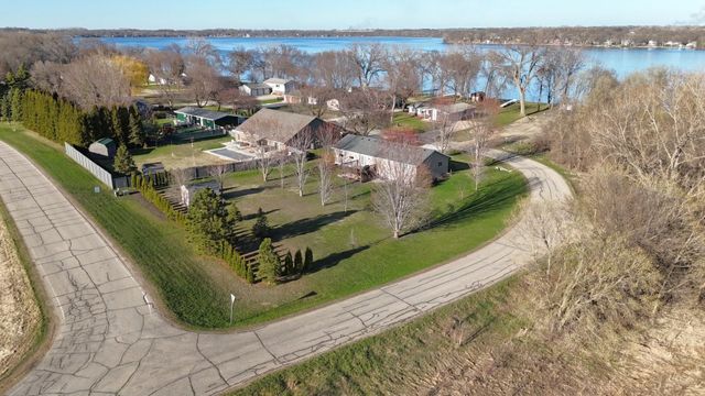 4806 22nd Street NE, Willmar, MN 56201