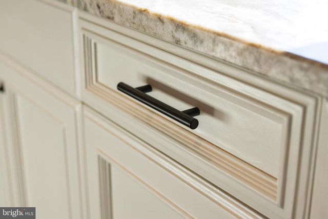 9 GROVE CT, Tuckerton, NJ 08087