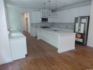 209 ELEANOR AVE, San Antonio, TX 78209
