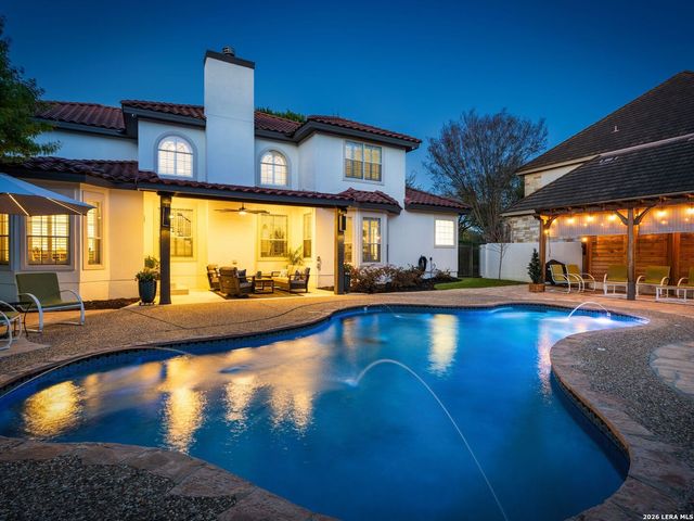 2 LAKESIDE DR, San Antonio, TX 78248