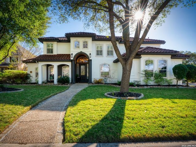 2 LAKESIDE DR, San Antonio, TX 78248