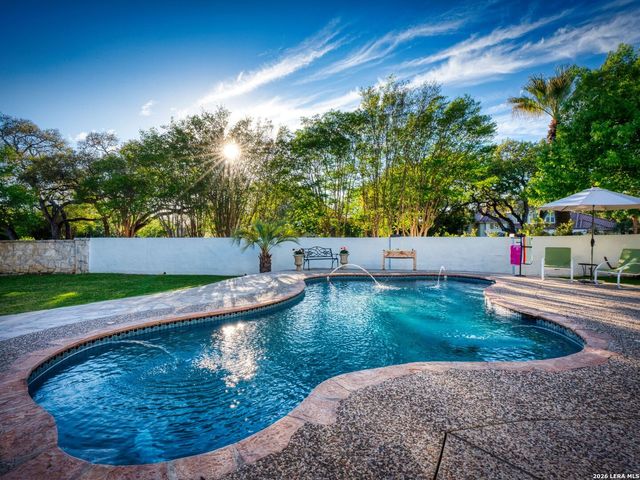 2 LAKESIDE DR, San Antonio, TX 78248