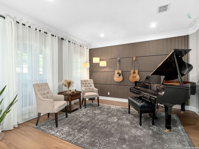 2 LAKESIDE DR, San Antonio, TX 78248