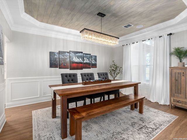 2 LAKESIDE DR, San Antonio, TX 78248