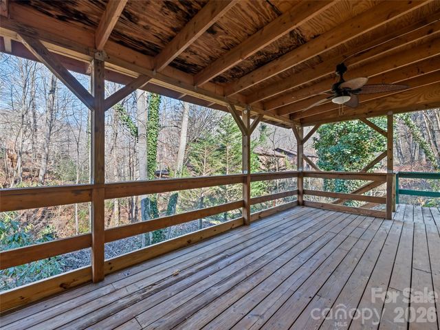 259 Hemlock Loop, Maggie Valley, NC 28751