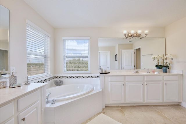 4119 OAKTREE DRIVE, Davenport, FL 33837