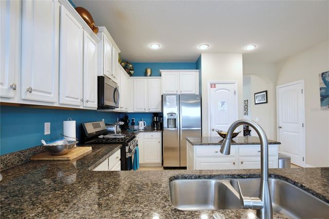 4119 OAKTREE DRIVE, Davenport, FL 33837