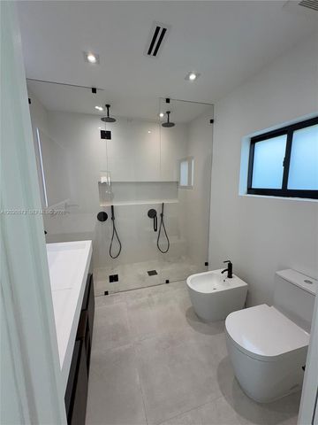 439 Hardee Rd, Coral Gables, FL 33146