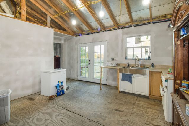 15045 County Road 4060, Scurry, TX 75158