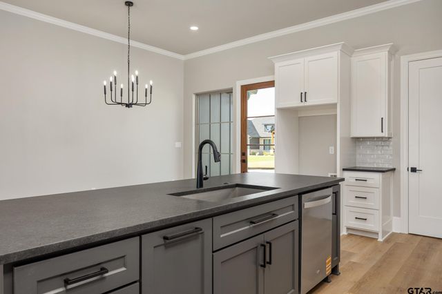 406 Sides Blvd, Bullard, TX 75757