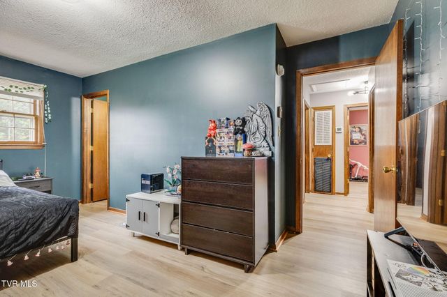 306 Skyland Drive, Bristol, TN 37620