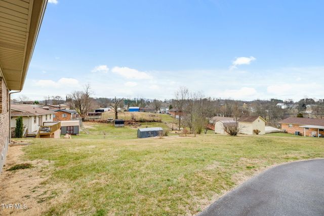 306 Skyland Drive, Bristol, TN 37620