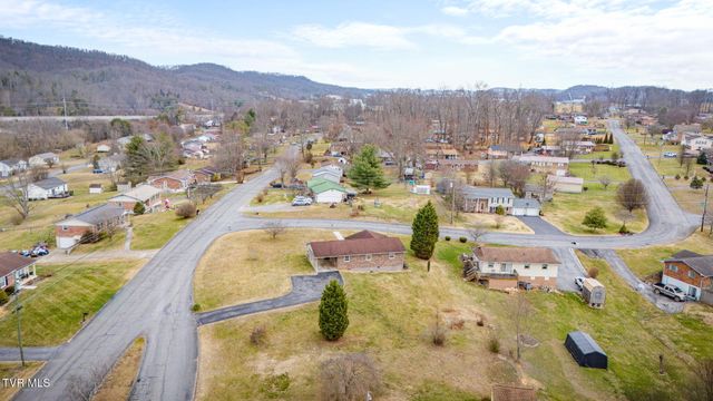 306 Skyland Drive, Bristol, TN 37620