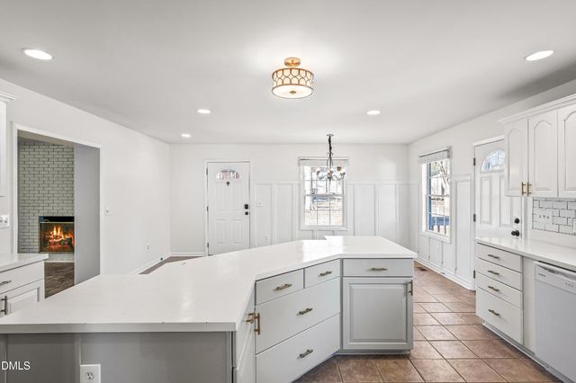 823 Weston Street, Raleigh, NC 27610