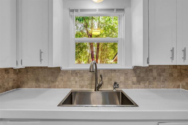 807 Fisher Street, Houston, TX 77018