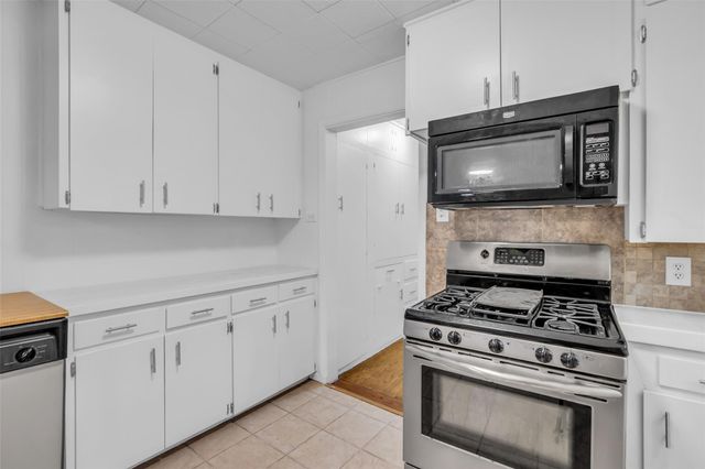 807 Fisher Street, Houston, TX 77018