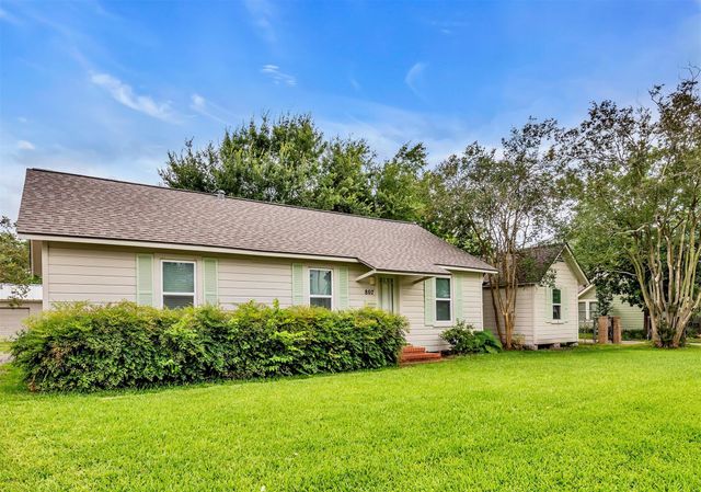 807 Fisher Street, Houston, TX 77018