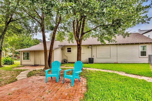 807 Fisher Street, Houston, TX 77018