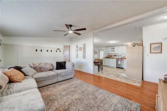 450 West Ingram Avenue, Overton, NV 89040