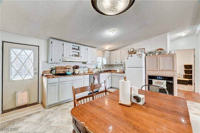 450 West Ingram Avenue, Overton, NV 89040