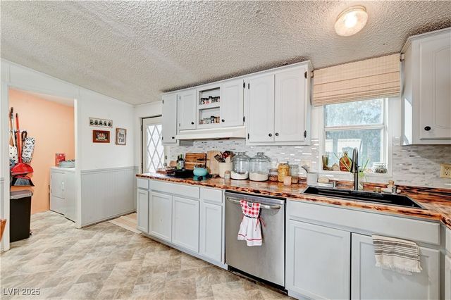 450 West Ingram Avenue, Overton, NV 89040