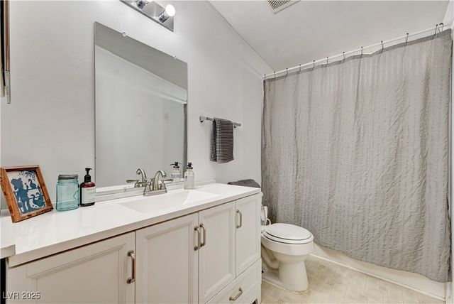 450 West Ingram Avenue, Overton, NV 89040